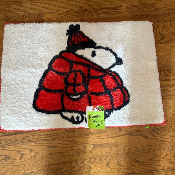 NWT Peanuts Snoopy Red Puffer Coat Winter/Holiday Bath/Kitchen Plush Mat/Rug - Picture 2 of 4